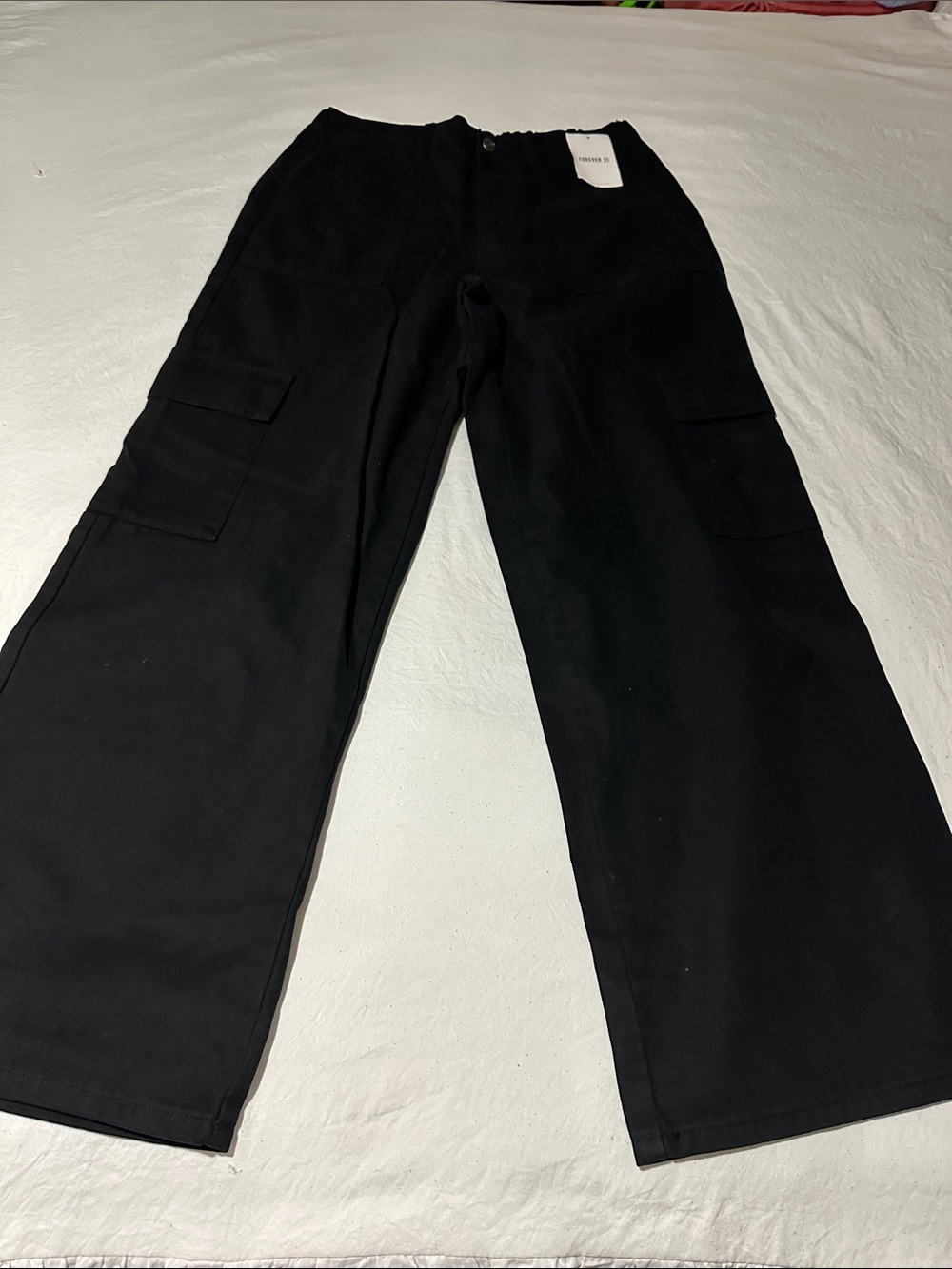 Forever 21 Black Wide-Leg Cargo Pants